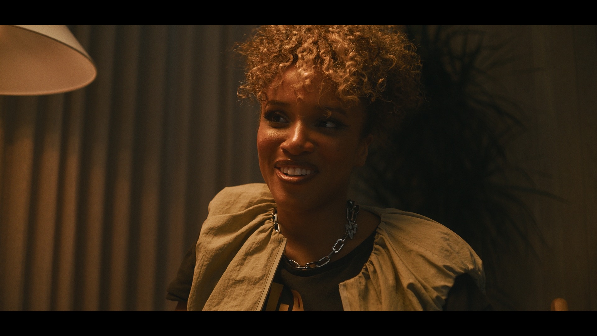 Carousel — still 6