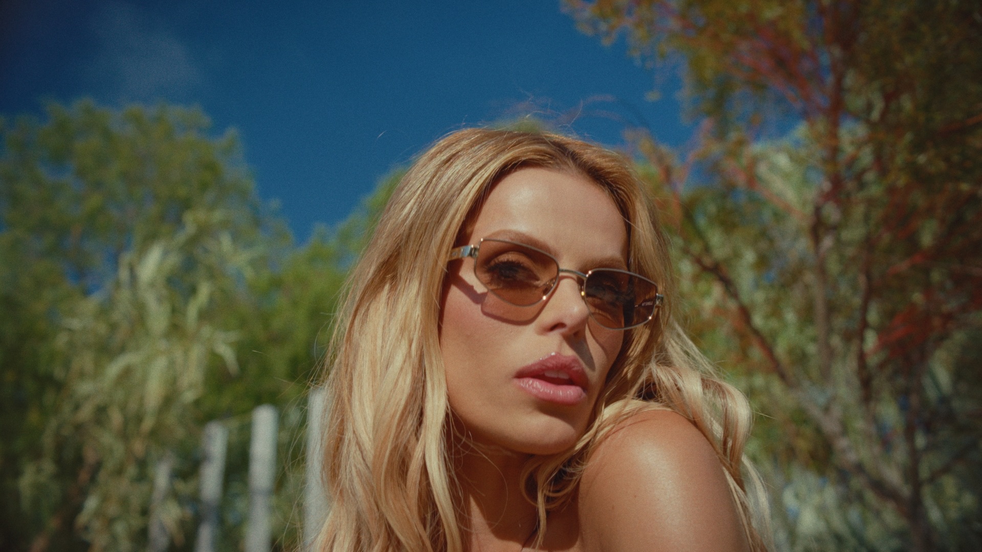 Quay × Nader Sisters — still 13
